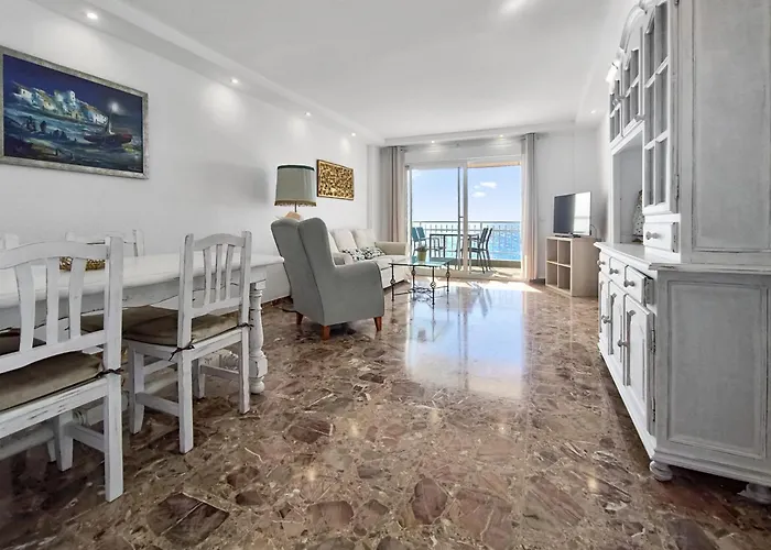 Niza Playa I 푸엔히롤라